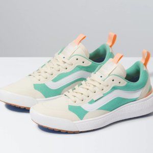 VANS ULTRARANGE EXO SHOE SIZE 6